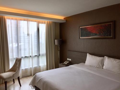 Avatar Residence Room Type - Executive Apartment