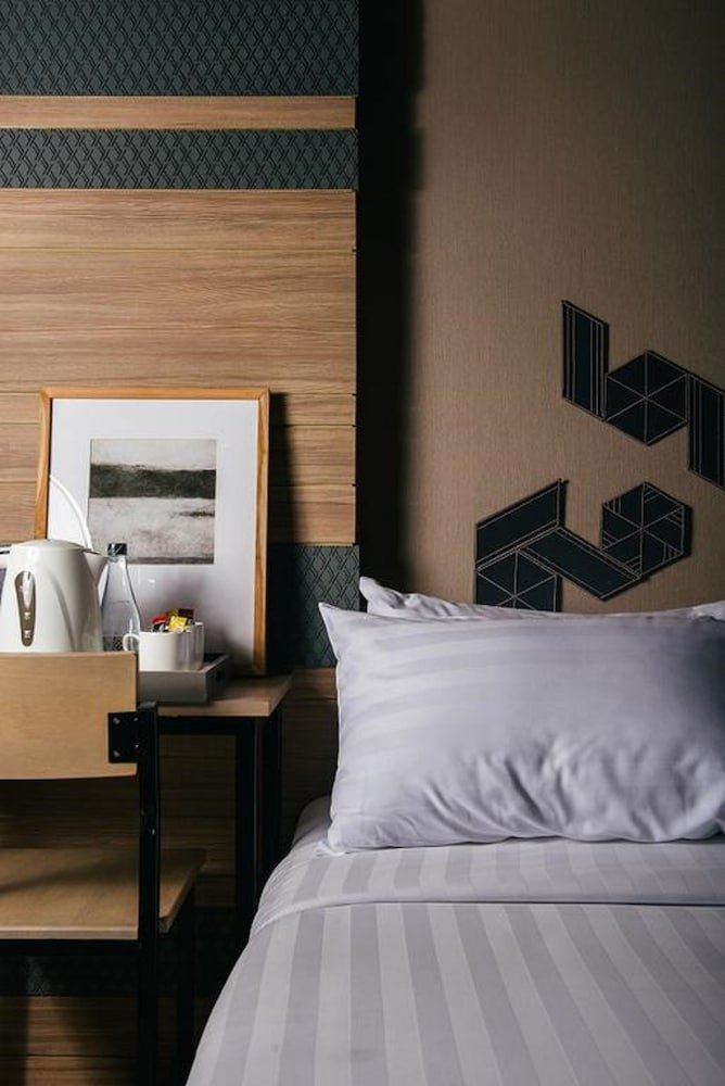 NAP Hotel Bangkok - Tap to explore photos