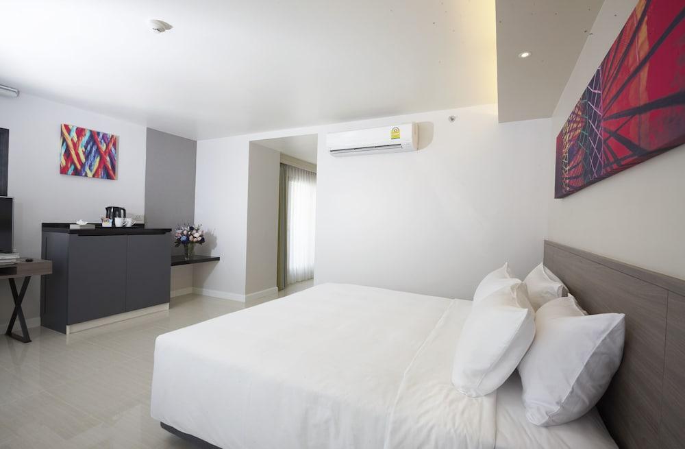 Praso Ratchada 12 - 500 m to MRT Huai Khwang Room Type - Superior Double or Twin Room
