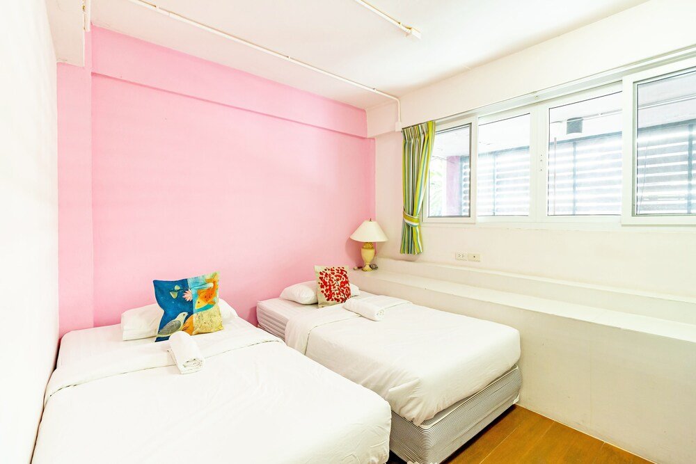 Sleep Dee Hostel Room Type - Standard Twin Room, Shared Bathroom