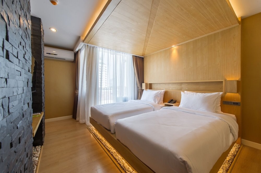 Zenniq Room Type - Standard Twin Room, Balcony