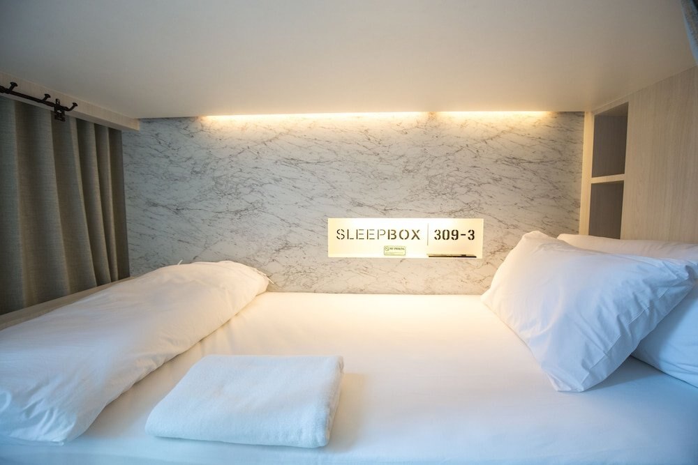 Sleep Box Sukhumvit 22 Room Type - Private Dorm for 2 persons with private Bathroom Sleep Box Sukhumvit 22 Room Type - Private Dorm for 2 persons with private Bathroom