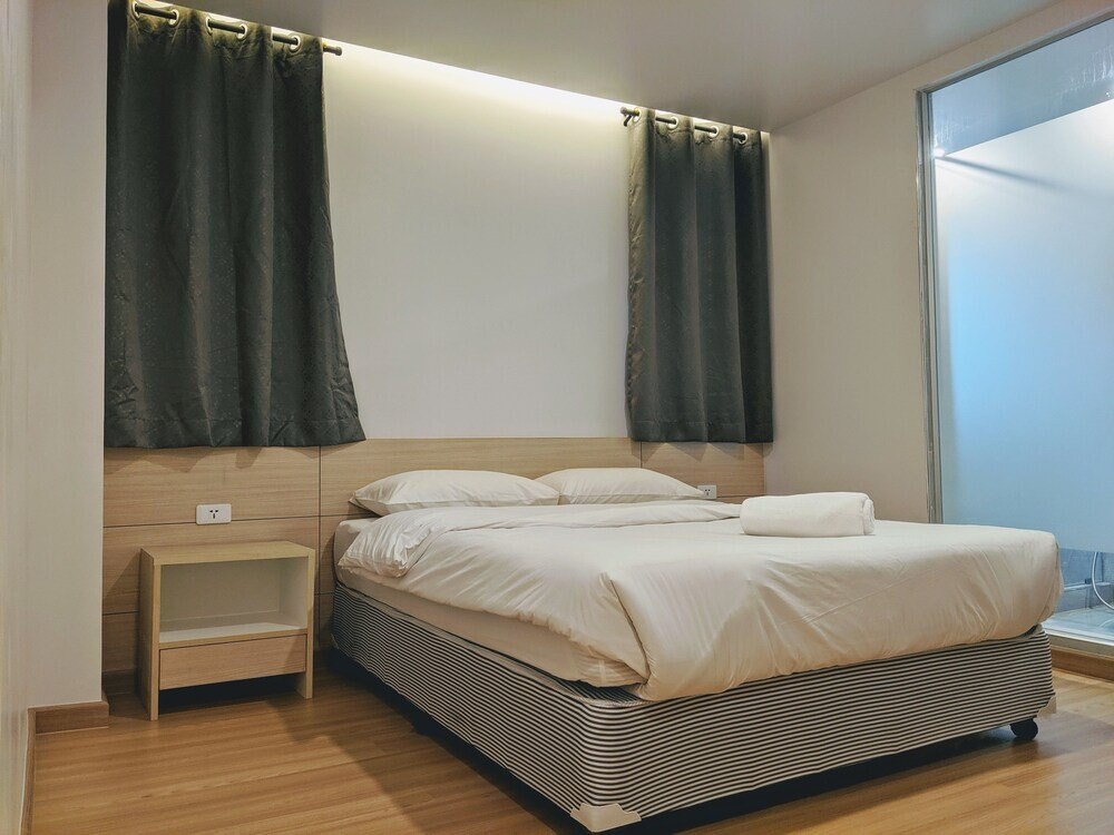 Good One Poshtel & Café Bar Room Type - Deluxe Room, 1 Queen Bed, Non Smoking, Private Bathroom