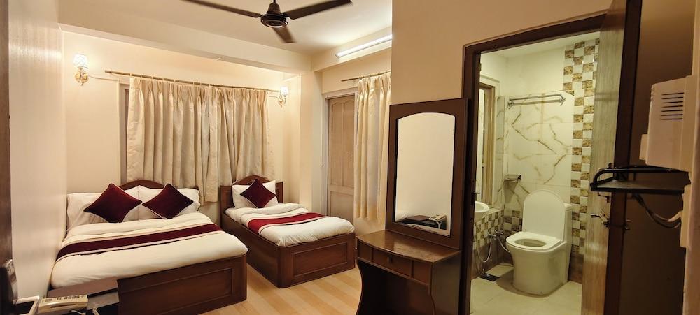 Hotel Pashupati Darshan - Tap to explore photos