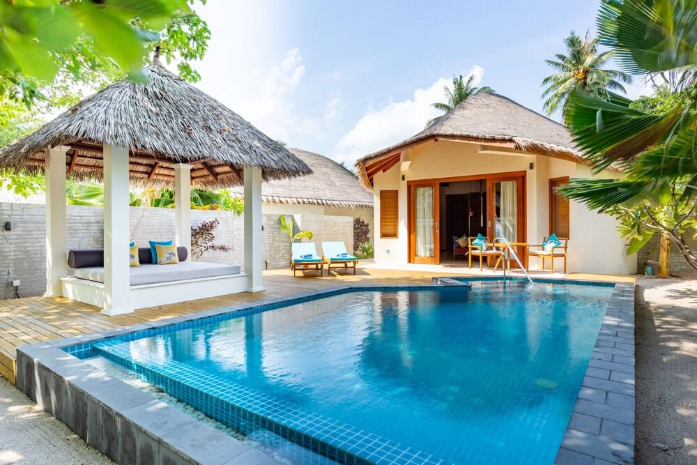 Furaveri Maldives - Tap to explore photos