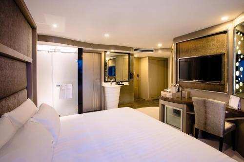 Azure Hotel Pattaya (Former Centara Azure) - Tap to explore photos