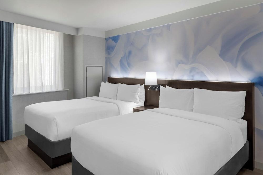 Four Points By Sheraton New York Downtown Room Type - Room, 2 Double Beds