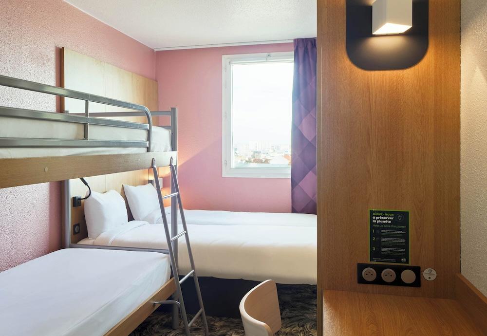 B&B HOTEL Paris Porte de la Villette Room Type - Quadruple Room, Non Smoking