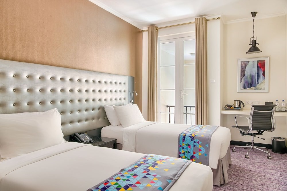 Fairway Colombo - Sri Lanka's First Hotel With Robot Technology Room Type - Superior Twin Room with 15 percent Discount Voucher from One World Duty Free (Port City Colombo) and Fairway Colombo - Sri Lanka's First Hotel With Robot Technology Room Type - Superior Twin Room with 15 percent Discount Voucher from One World Duty Free (Port City Colombo) and