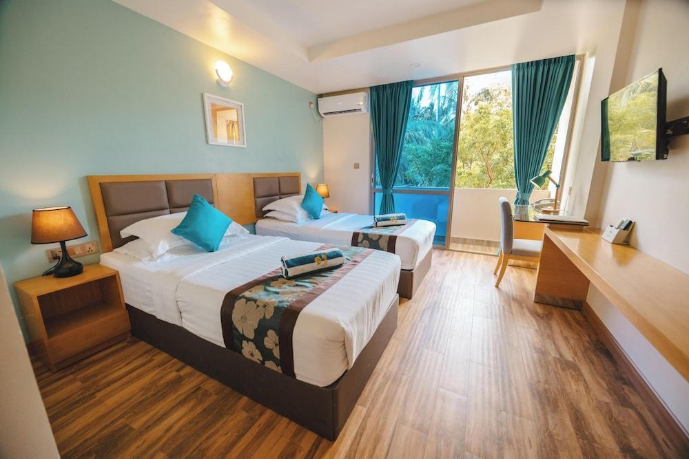 Season Paradise Hotel Maldives Room Type - Palm View Room