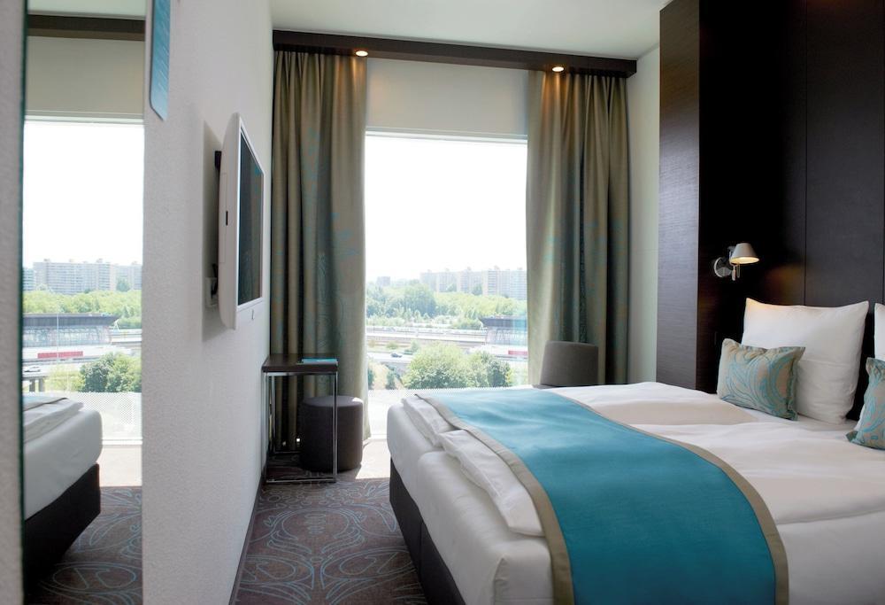 Motel One Amsterdam - Tap to explore photos