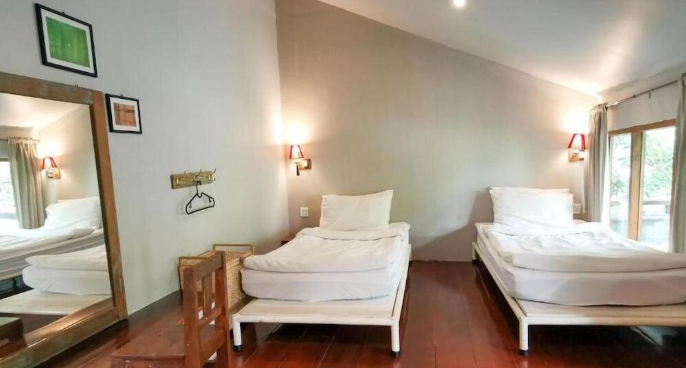 Here Hostel Room Type - Standard Twin Room
