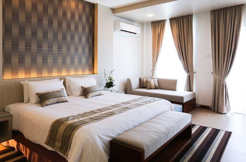 Cenang Plaza Beach Hotel Room Type - Suite Room