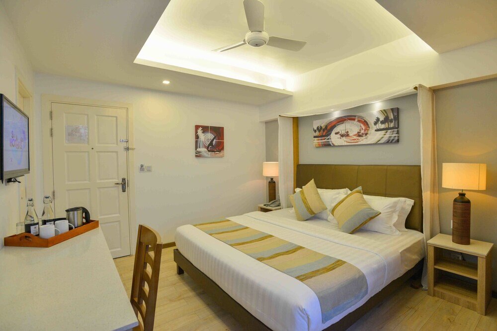 Coconut Tree Hulhuvilla Beach Room Type - Comfort Double Room