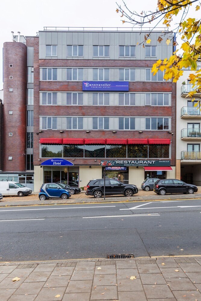 Eurotraveller Hotel-Premier Harrow - Tap to explore photos