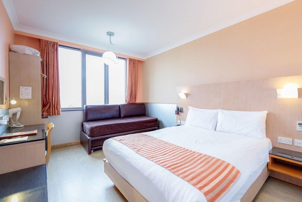 Eurotraveller Hotel-Premier Harrow Room Type - Premier Double Room