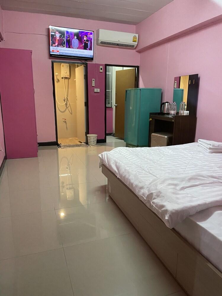 Gedkanok Apartment