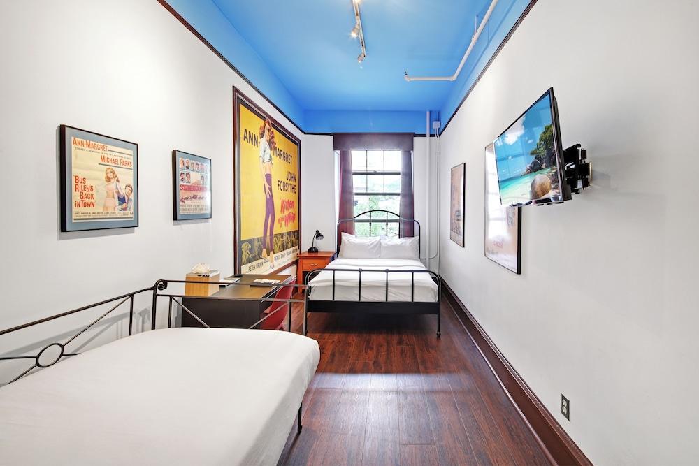 Chelsea Pines Inn Room Type - Triple Room, 1 Bedroom