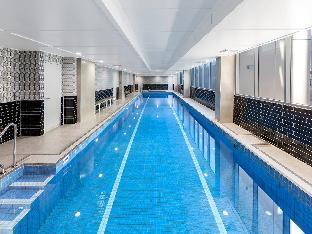 Meriton Suites Chatswood - Tap to explore photos