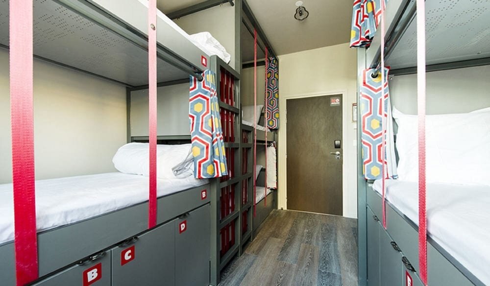 The People Paris Belleville Room Type - 4 beds dorms room with shared bathroom