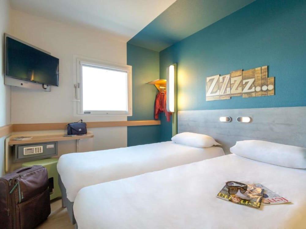 ibis budget Paris Porte d'Orleans Room Type - Twin Room, 2 Twin Beds