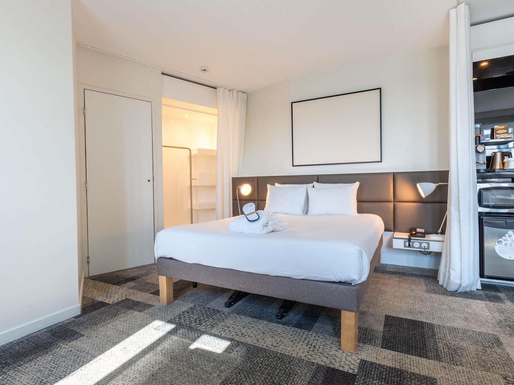 Novotel Suites Paris Expo Porte de Versailles Room Type - Executive Suite, 1 Double Bed Novotel Suites Paris Expo Porte de Versailles Room Type - Executive Suite, 1 Double Bed
