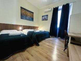 Freedom Traveller Hostel Room Type - Double Standard Room