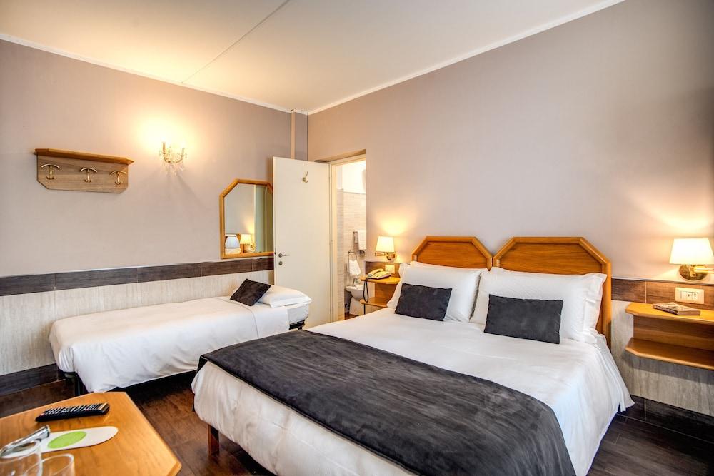 Hotel San Valentino Room Type - Quadruple Room Hotel San Valentino Room Type - Quadruple Room