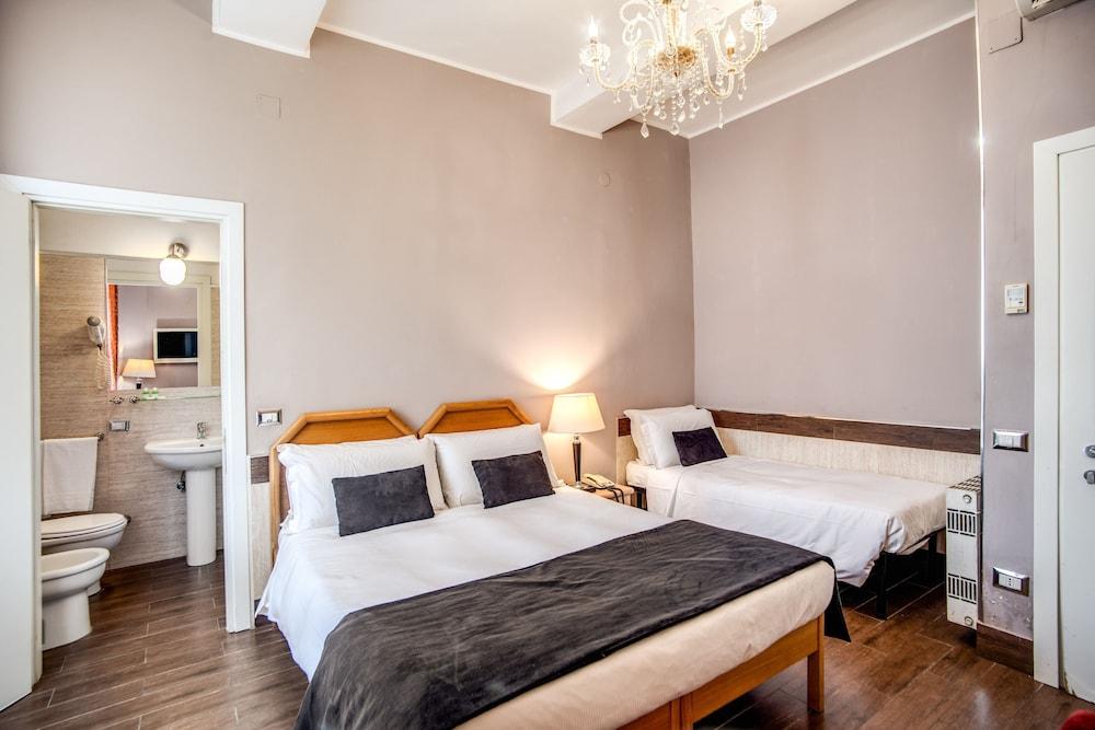 Hotel San Valentino Room Type - Triple Room