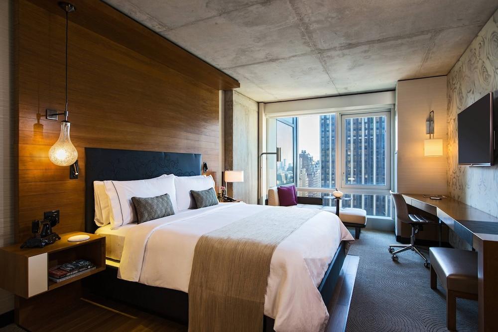 Renaissance New York Midtown Hotel by Marriott Room Type - Room, 1 King Bed, City View (Hearing Accessible)