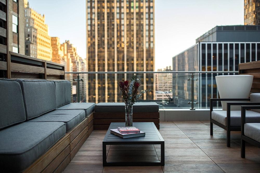 Renaissance New York Midtown Hotel by Marriott Room Type - Room, 1 King Bed, Terrace