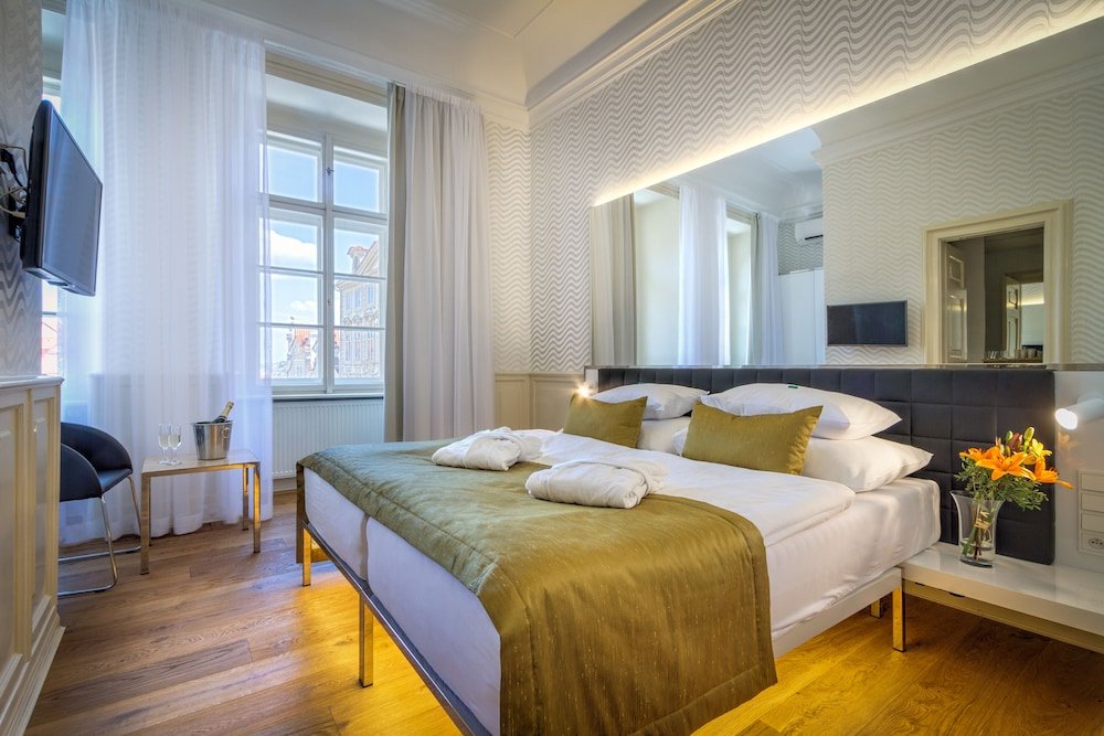 Hotel Golden Star Room Type - Deluxe Triple Room