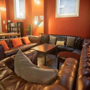 Big Backpackers Hostel - Tap to explore photos