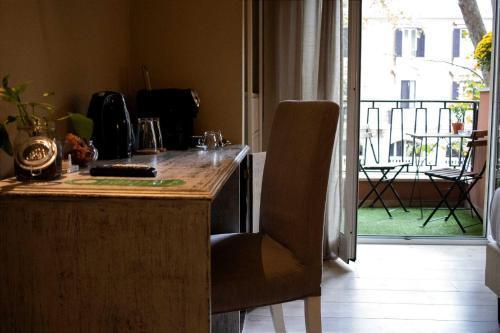In Trastevere house - Tap to explore photos