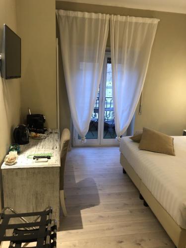 In Trastevere house - Tap to explore photos
