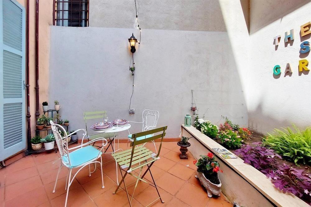 Bellezza al Colosseo B&B and Apartments - Tap to explore photos