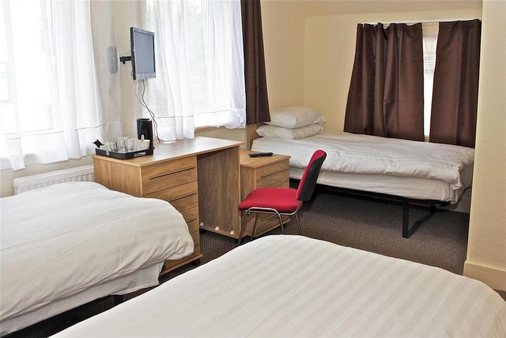 Central Hotel Golders Green Room Type - Standard Triple Room, 3 Twin Beds