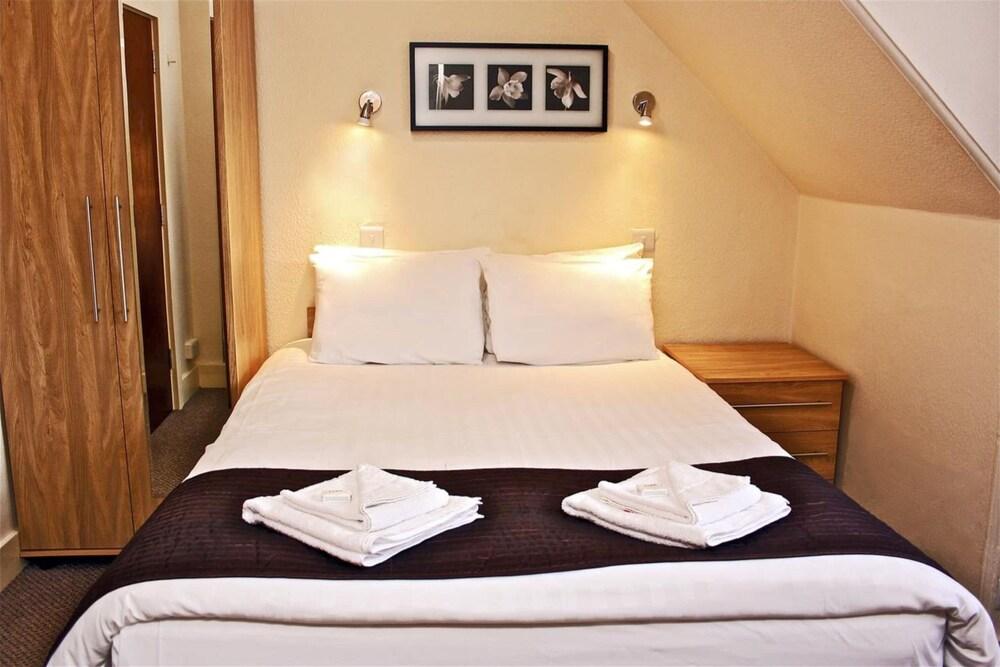 Central Hotel Golders Green Room Type - Standard Double Room, 1 Double Bed