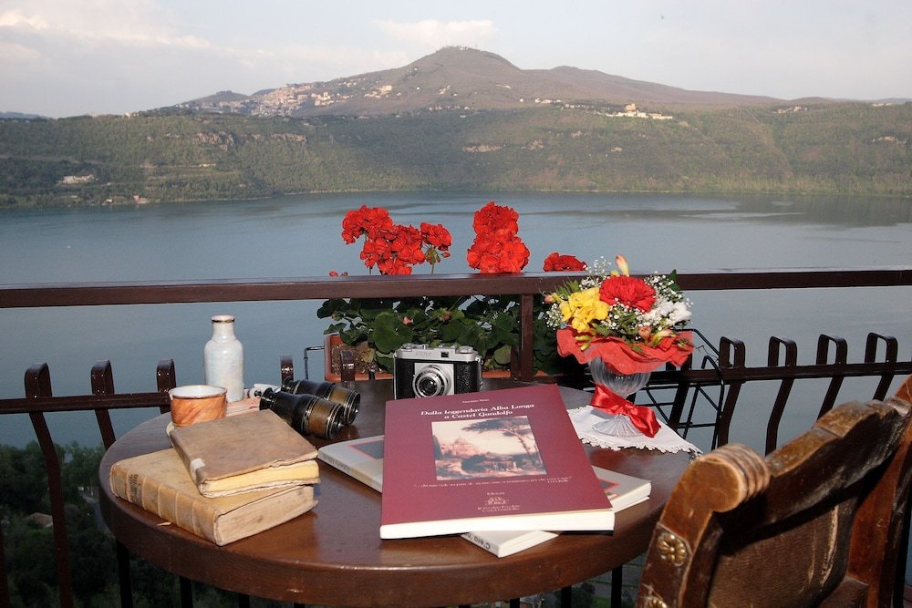 Hotel Castelgandolfo - Tap to explore photos