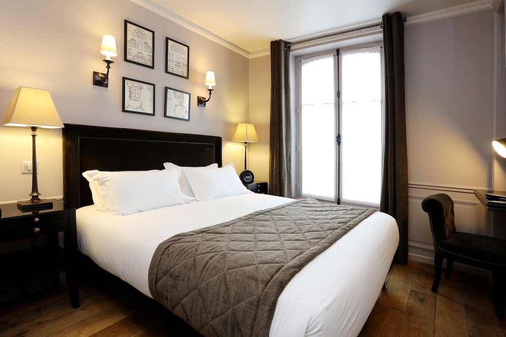 Hotel Saint Louis Pigalle Room Type - Superior Double Room
