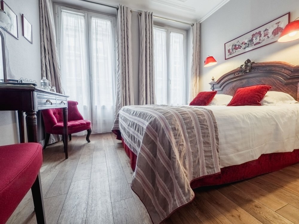New Orient Hôtel Room Type - Double Room, Balcony
