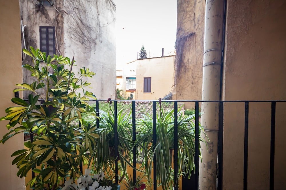 Babuccio Art Inn - Tap to explore photos