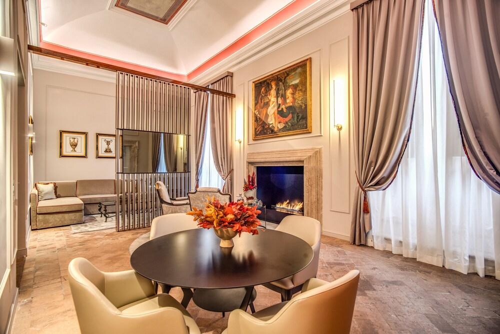 Eitch Borromini Palazzo Pamphilj Room Type - Luxury Suite, 1 King Bed with Sofa bed, City View