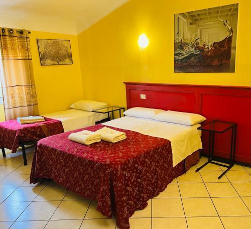 Fanti Rooms Room Type - Triple Room Fanti Rooms Room Type - Triple Room