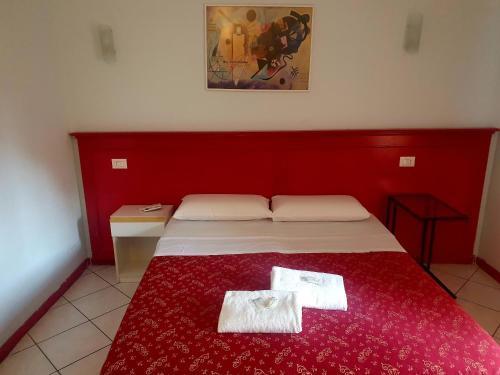 Fanti Rooms Room Type - Double Room with City View