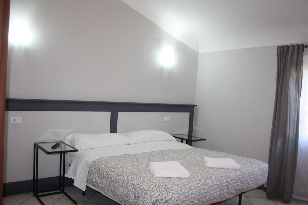 Fanti Rooms