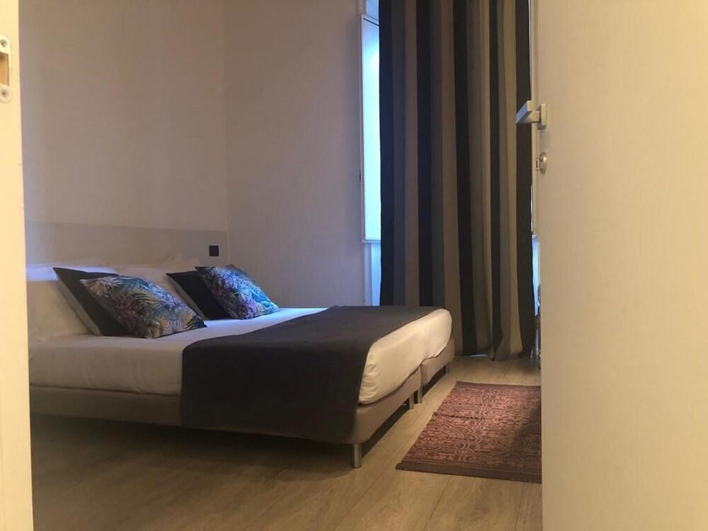 Giuturna Boutique Hotel - Tap to explore photos