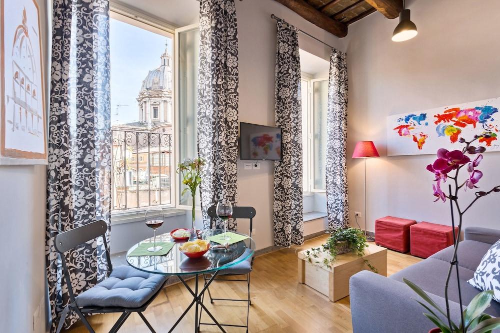 Rome as you feel - Grotta Pinta Apartments - Tap to explore photos