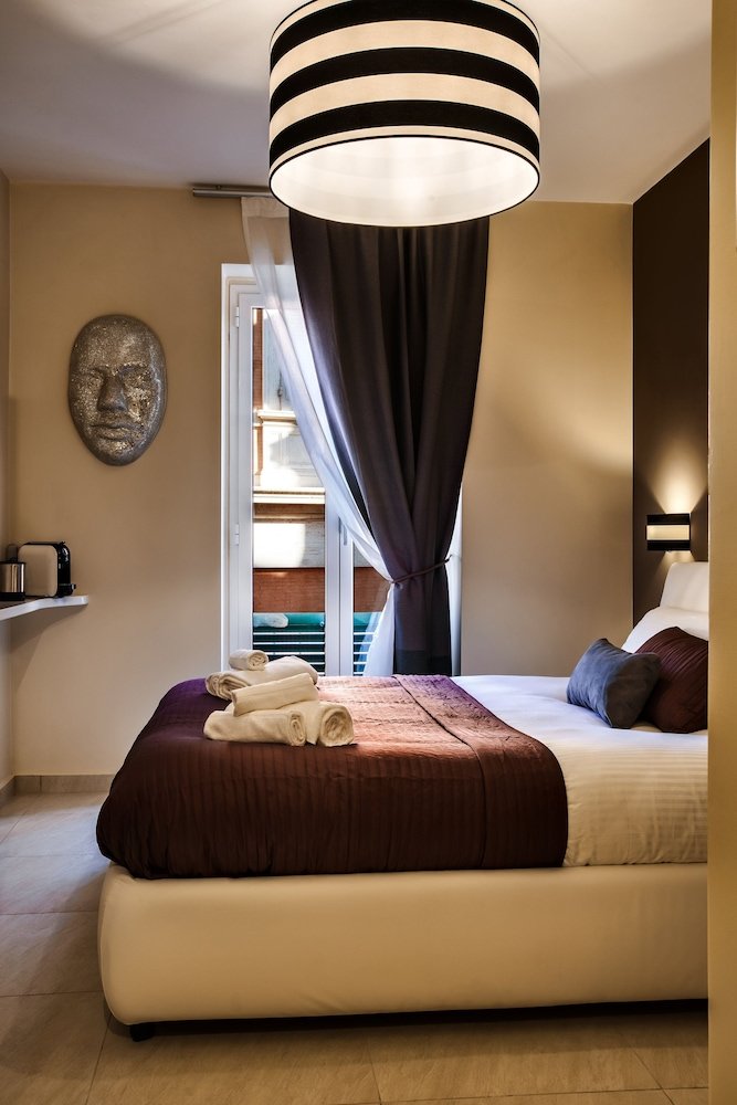 Guest House Grazioli Room Type - Deluxe Double Room