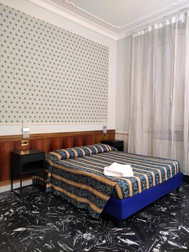 Hotel Milazzo Roma - Tap to explore photos